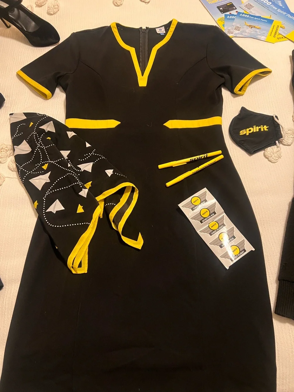 Spirit Airlines flight attendant crew issued uniform pieces plus more - Picture 3 of 10